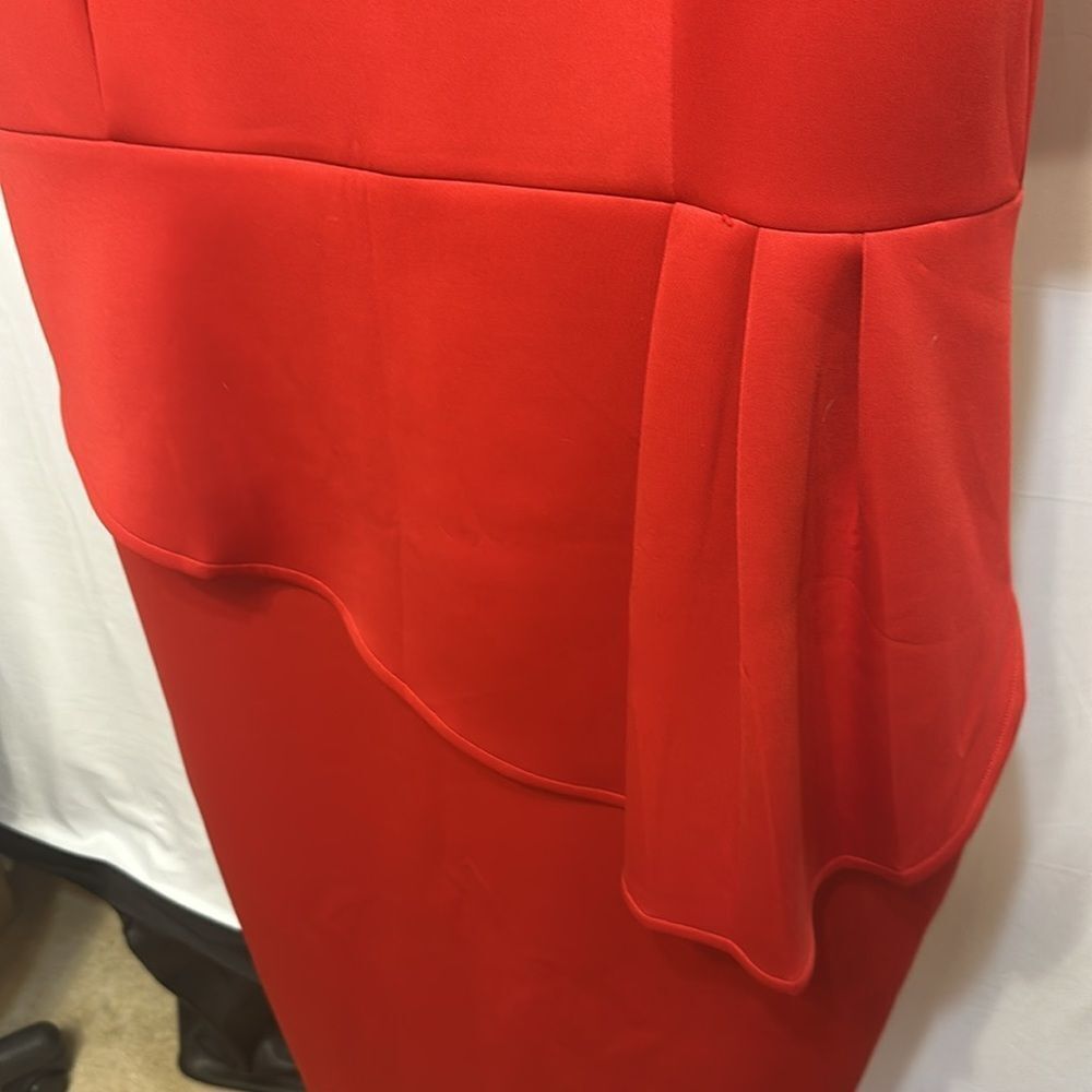 Red Dress - Picture 3 of 5